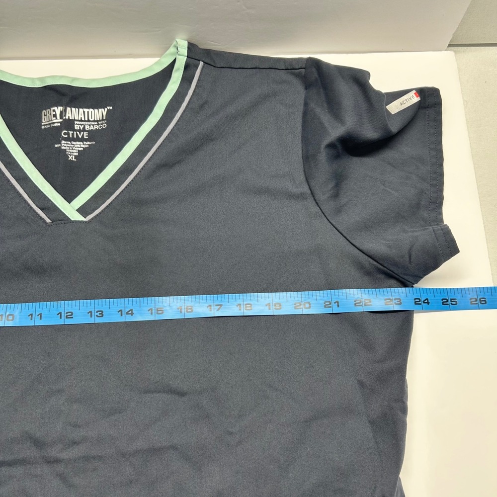 Greys Anatomy Active by Barco Scrub Top XL Black Mint Green V-Neck GRS861 - Picture 4 of 5